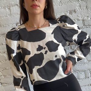 Lisa Says Gah Maddie Top in Cow Print